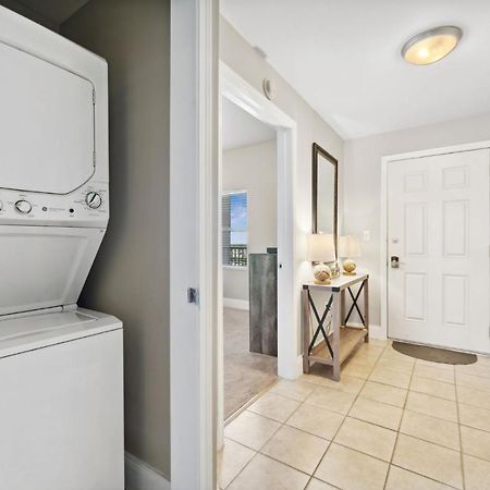 Ocean View 10Th Floor Condo At The Laketown Wharf 1004 Panama City Beach Exteriör bild
